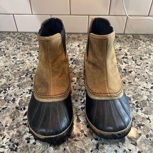 Sorel Women’s Tan and Black Duck Boots